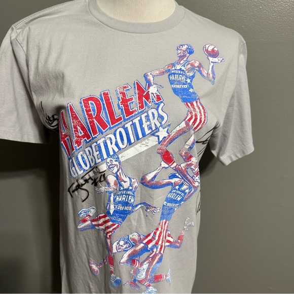 Harlem Globetrotters unisex American classic T-shirt size M with four signatures - Picture 2 of 11